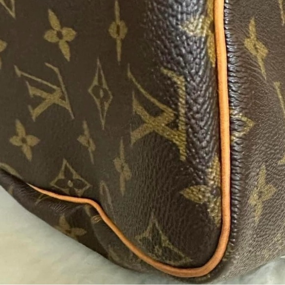 Louis Vuitton Speedy 30 👜 in Classic Monogram - Picture 14 of 16